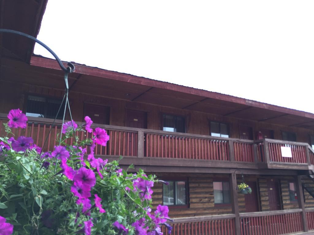 Rustic Inn McCall Exterior photo