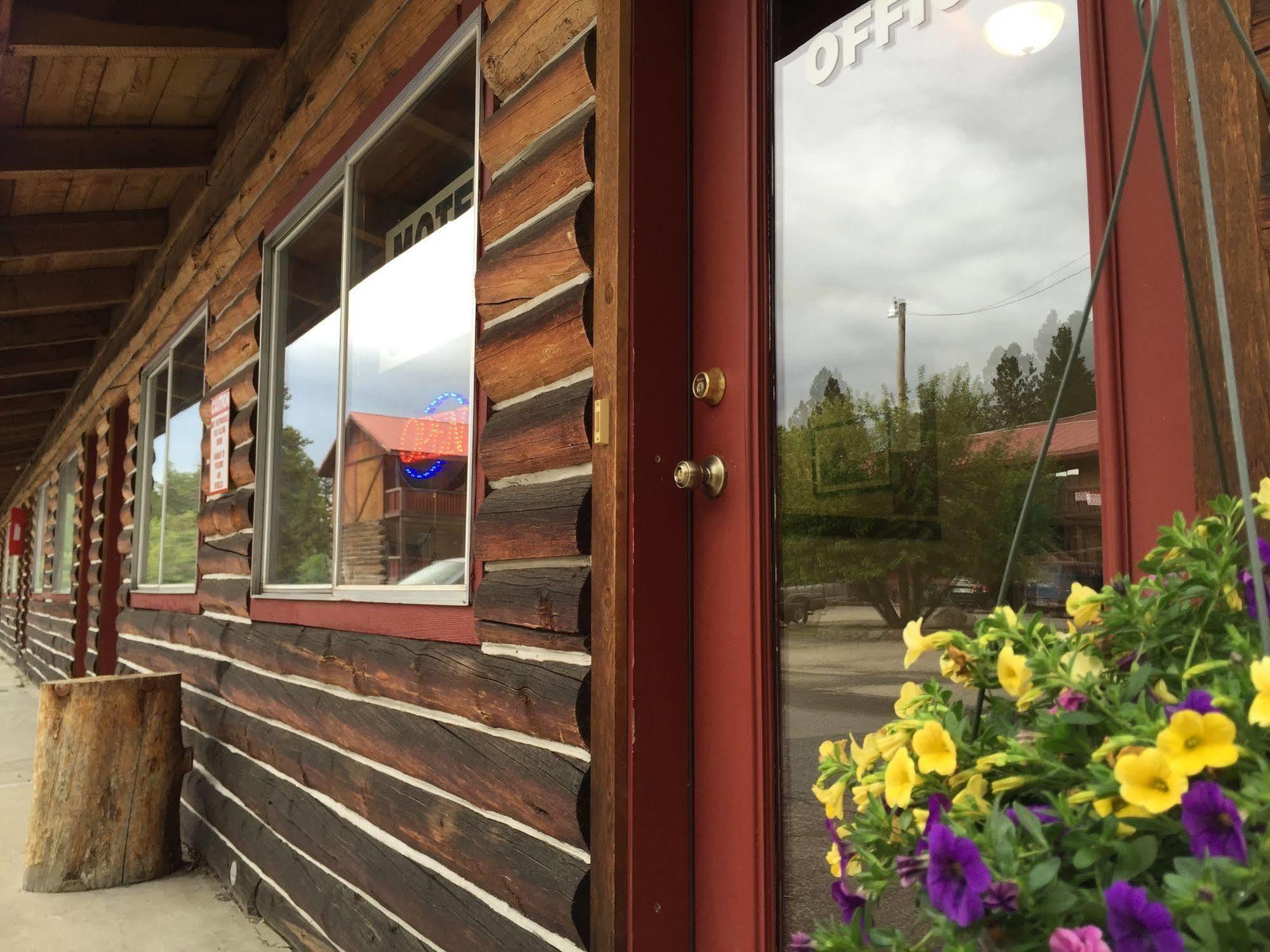 Rustic Inn McCall Exterior photo